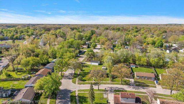 27001 Stacy Street, Taylor, MI 48180