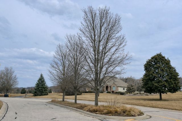 1848 Red Oak Lane, Spring Grove, IL 60081