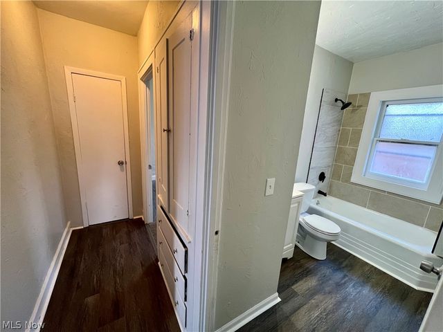 907 Rondel Road, Cleveland, OH 44110