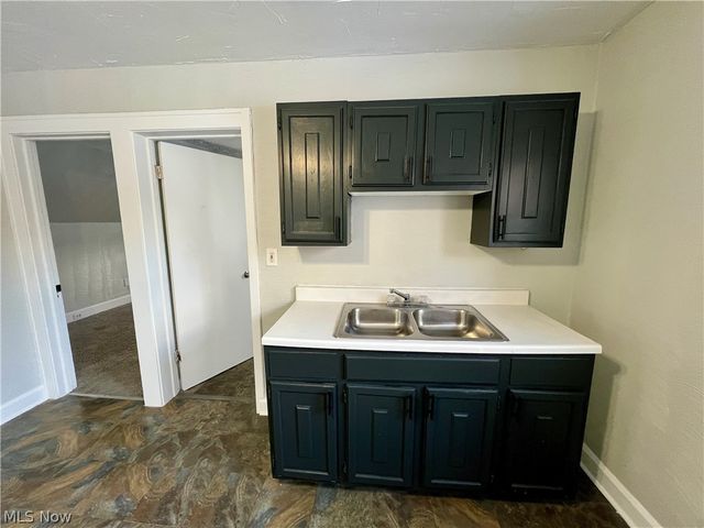 907 Rondel Road, Cleveland, OH 44110