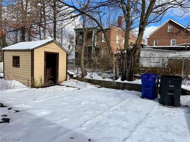 907 Rondel Road, Cleveland, OH 44110