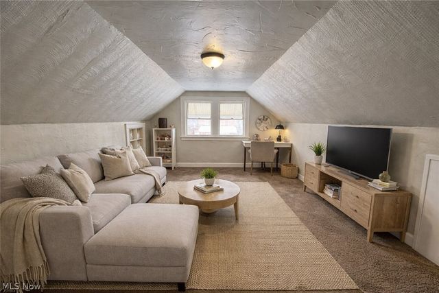 907 Rondel Road, Cleveland, OH 44110