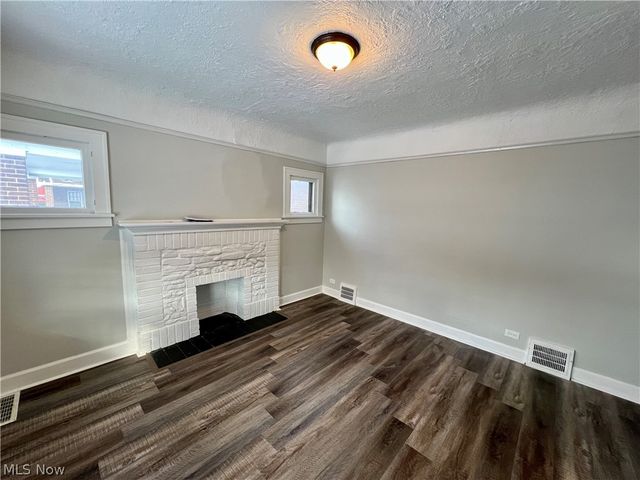 907 Rondel Road, Cleveland, OH 44110