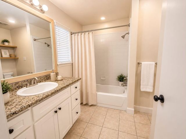 15515 Town Green Drive, Houston, TX 77083