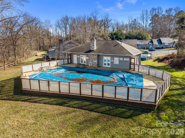 202 Wellington Hills Circle, Salisbury, NC 28147