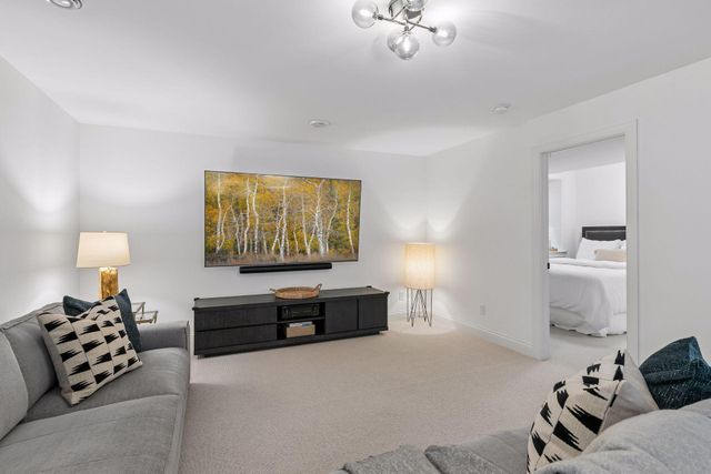 4012 Kipling Avenue, Edina, MN 55416