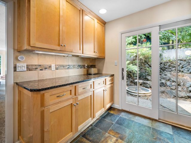 1003 E 16th Ave, Spokane, WA 99203