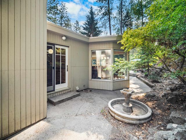 1003 E 16th Ave, Spokane, WA 99203