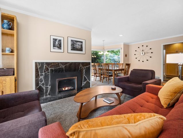 1003 E 16th Ave, Spokane, WA 99203