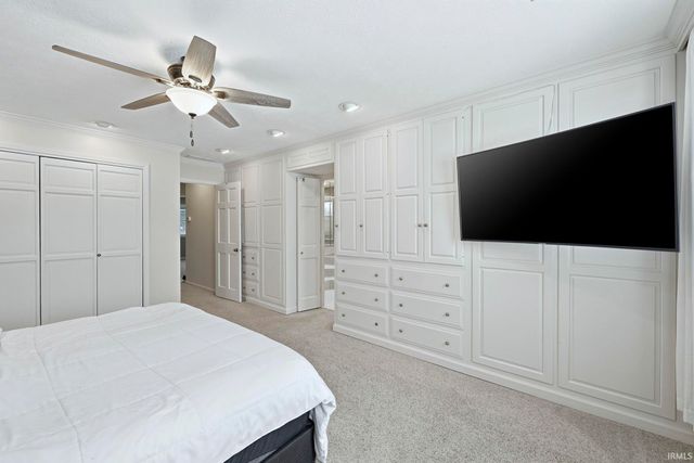 2032 Old Oak Drive, West Lafayette, IN 47906