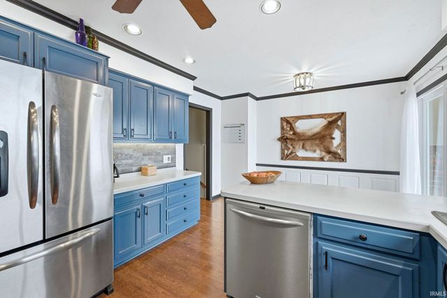 2032 Old Oak Drive, West Lafayette, IN 47906