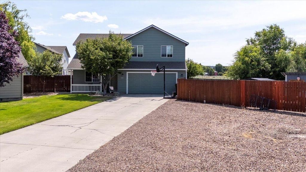 630 NE Fieldstone Lane, Prineville, OR 97754