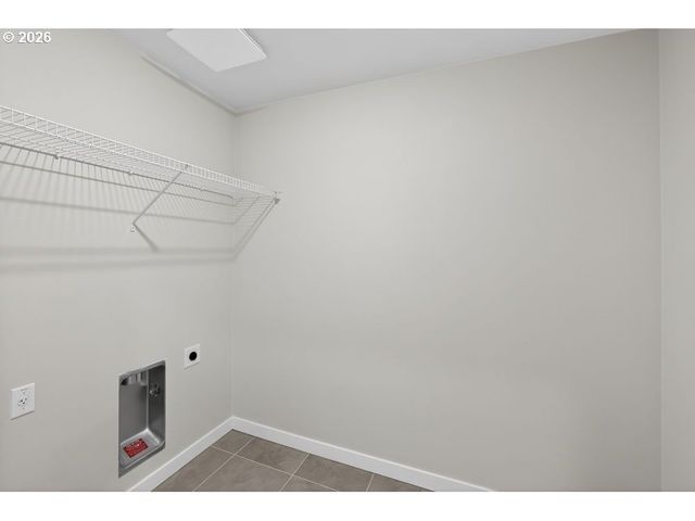 3723 Sw KNAPP Dr, Gresham, OR 97080