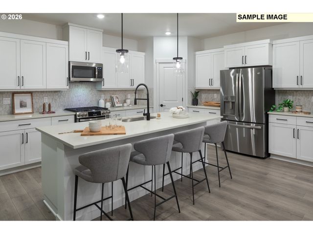 3723 Sw KNAPP Dr, Gresham, OR 97080