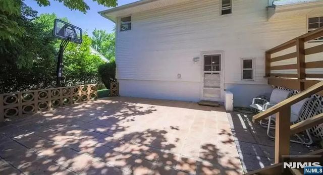 10 Center, Cresskill, NJ 07626