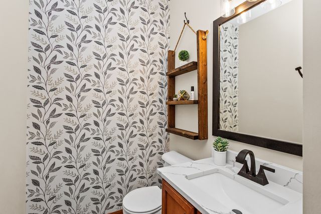 2589 Savanna Drive, Wauconda, IL 60084