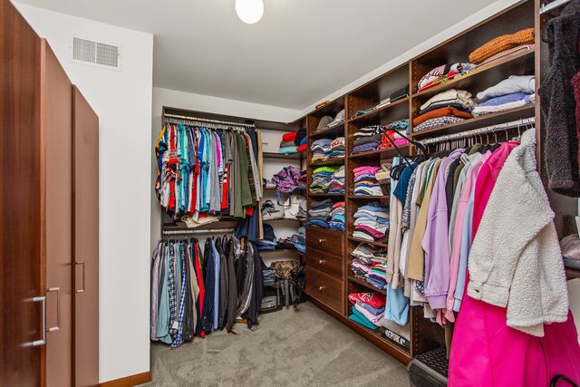 2589 Savanna Drive, Wauconda, IL 60084