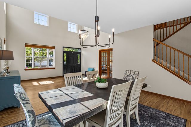 2589 Savanna Drive, Wauconda, IL 60084