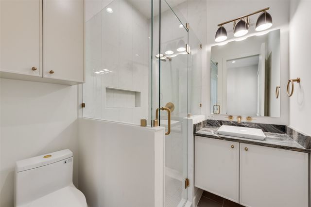 6411 Royal Lane, Dallas, TX 75230