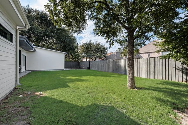 6411 Royal Lane, Dallas, TX 75230