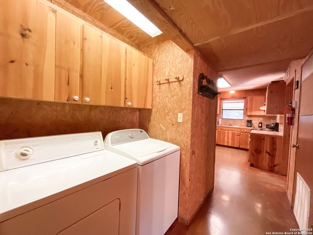 1381 County Road 348, Concan, TX 78838