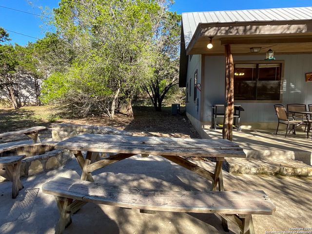 1381 County Road 348, Concan, TX 78838