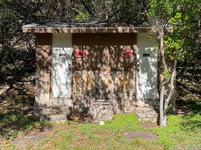 1381 County Road 348, Concan, TX 78838