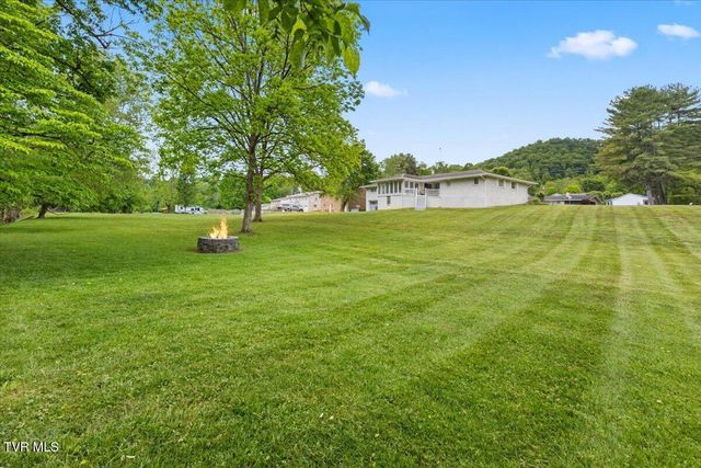 724 Santa Fe Drive, Bristol, TN 37620