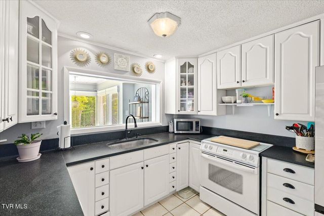 724 Santa Fe Drive, Bristol, TN 37620