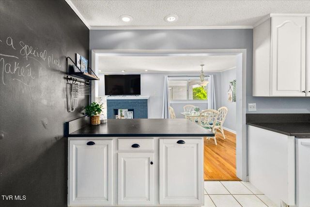 724 Santa Fe Drive, Bristol, TN 37620