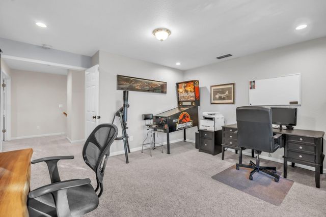 112 Gisler Ct, Folsom, CA 95630