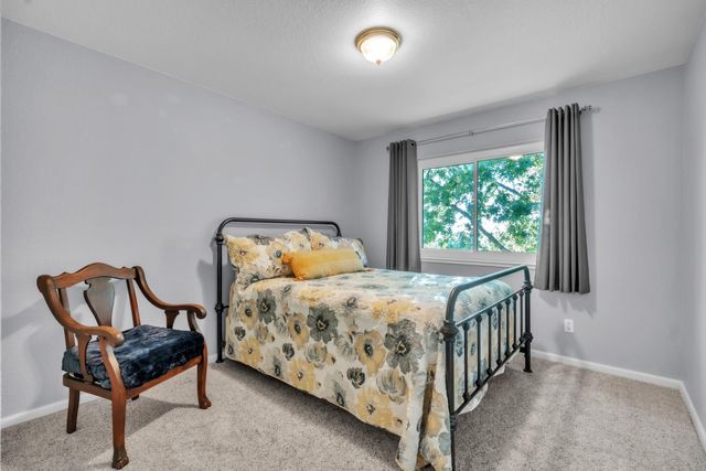 112 Gisler Ct, Folsom, CA 95630