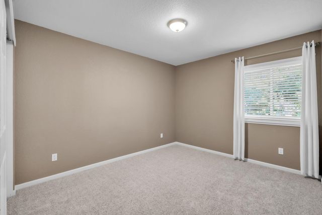 112 Gisler Ct, Folsom, CA 95630