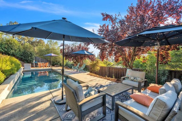 112 Gisler Ct, Folsom, CA 95630
