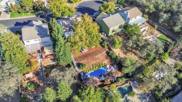 112 Gisler Ct, Folsom, CA 95630