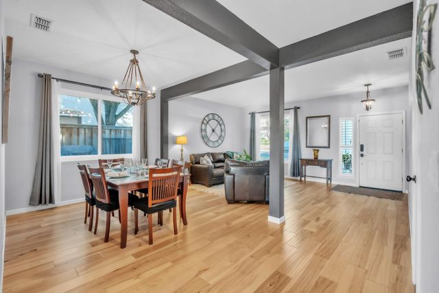 112 Gisler Ct, Folsom, CA 95630