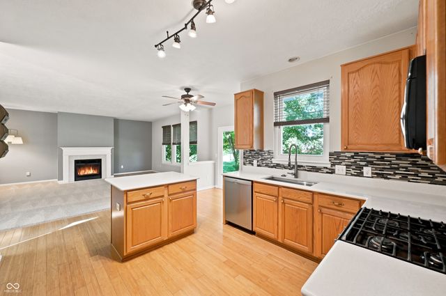 1874 Wayfield Drive, Avon, IN 46123