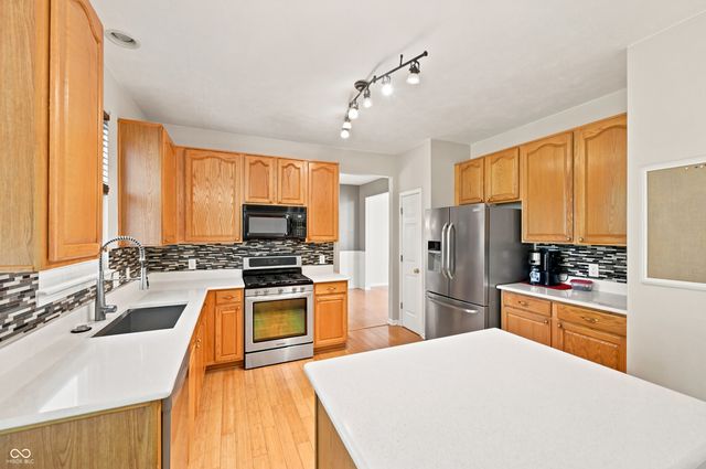 1874 Wayfield Drive, Avon, IN 46123