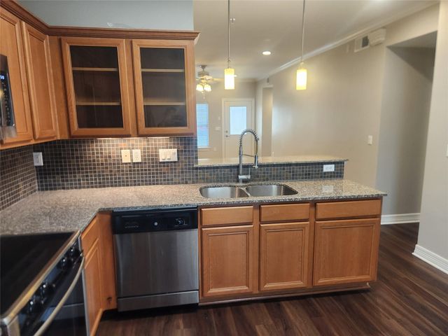 3501 Chenevert Street 2, Houston, TX 77004