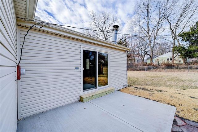 7306 Maple Street, Overland Park, KS 66204