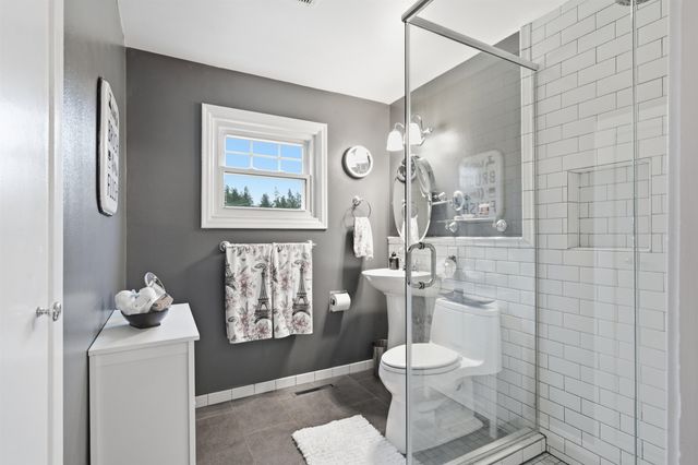 2821 S Monroe St, Spokane, WA 99203