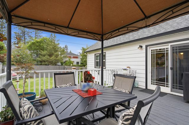 2821 S Monroe St, Spokane, WA 99203