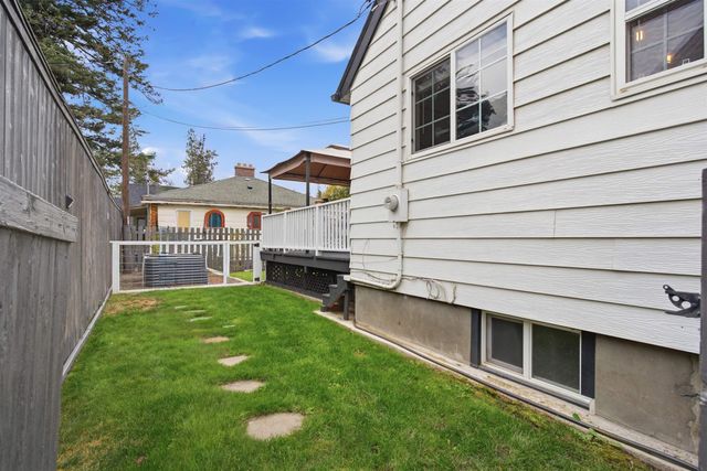 2821 S Monroe St, Spokane, WA 99203