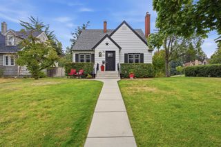 2821 S Monroe St, Spokane, WA 99203
