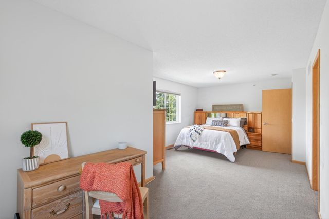 17501 69th Place N, Maple Grove, MN 55311