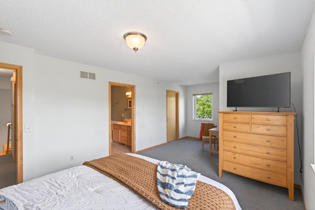 17501 69th Place N, Maple Grove, MN 55311