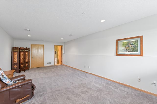 17501 69th Place N, Maple Grove, MN 55311