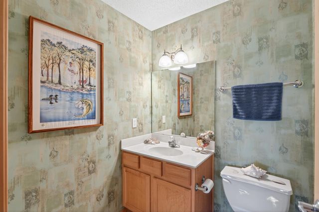 17501 69th Place N, Maple Grove, MN 55311