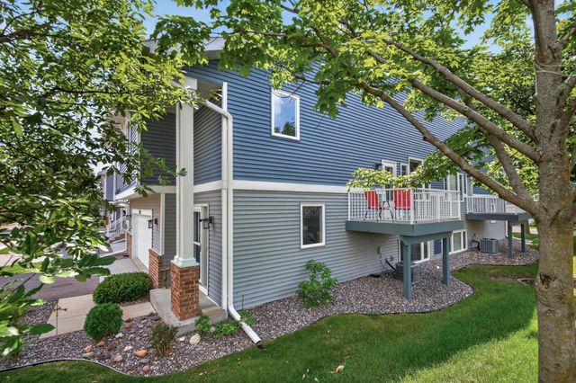17501 69th Place N, Maple Grove, MN 55311