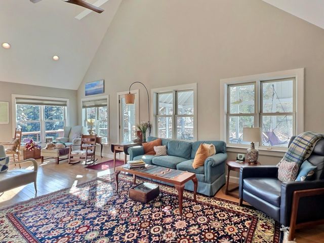 14 Fox Run Road, Wilmot, NH 03287